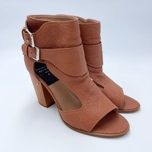 $900 Laurence Dacade Brown Cognac Cutout Leather Buckle Wooden Sandals Heels 41
